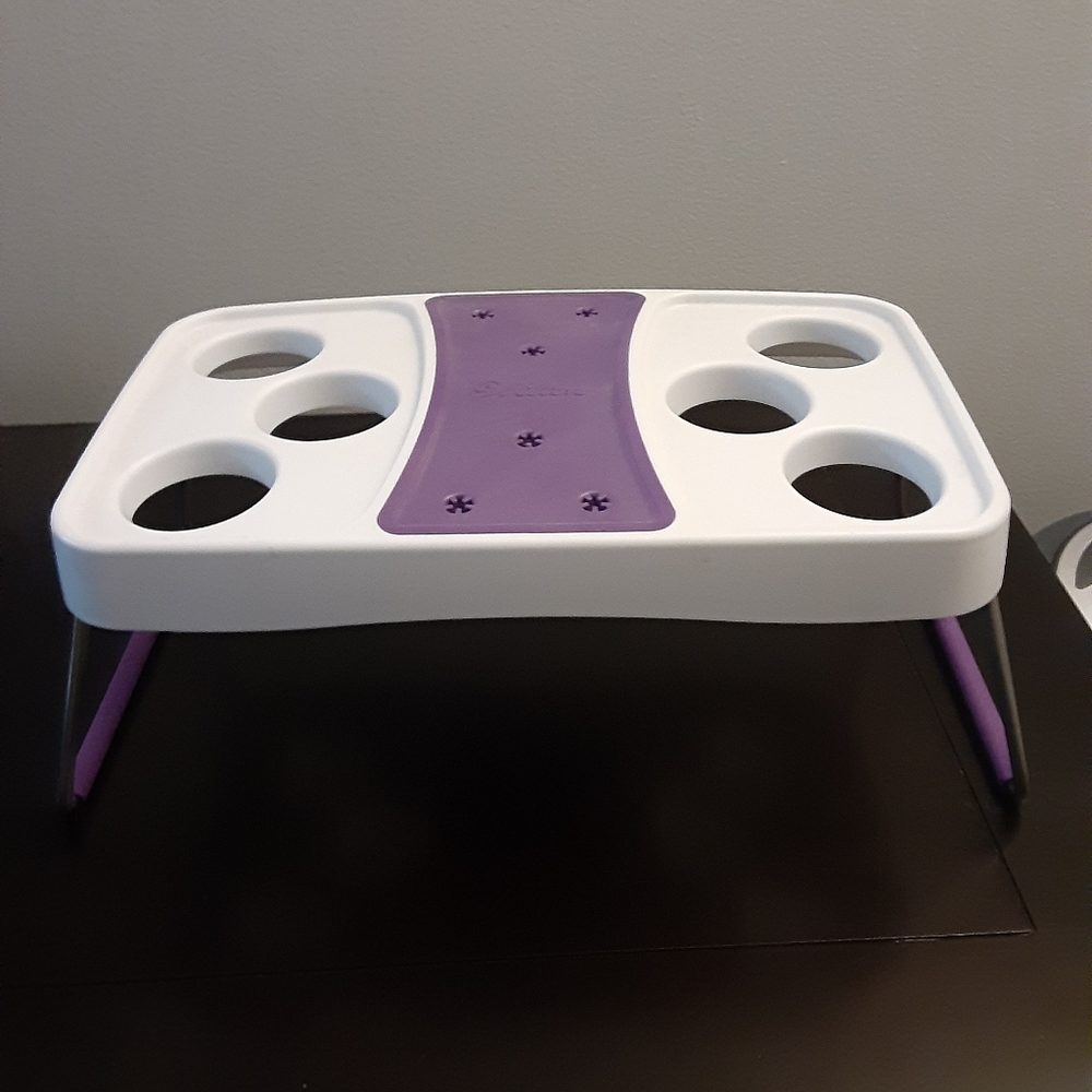 Wilton frosting bag holder